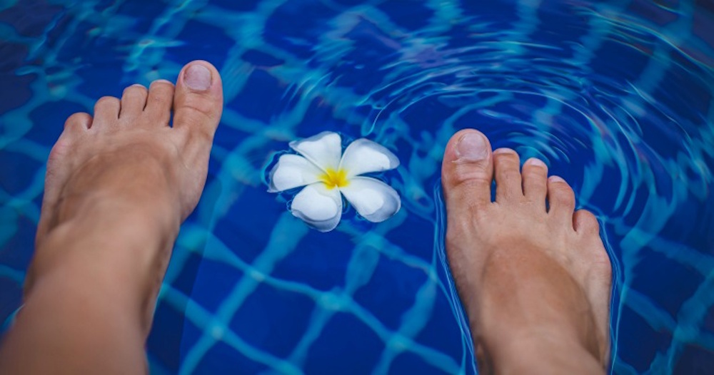 Treating Cold Feet Without Cost: How the Right Bath Temperature Improves Blood Flow